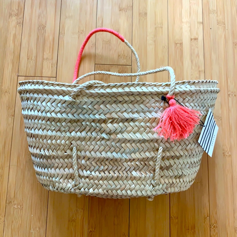 Sézane Pink Tassel Summer Straw Basket
